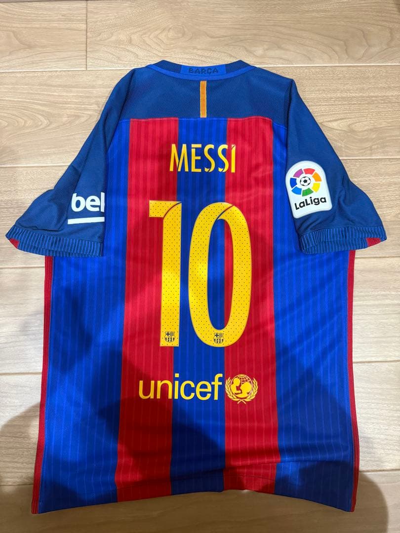 【81様】バルセロナ　16/17オーセンティック　ユニフォーム　メッシ