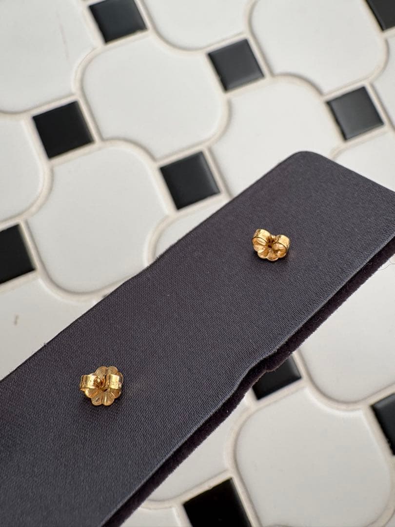 ティファニー　Tスマイル　ピアス