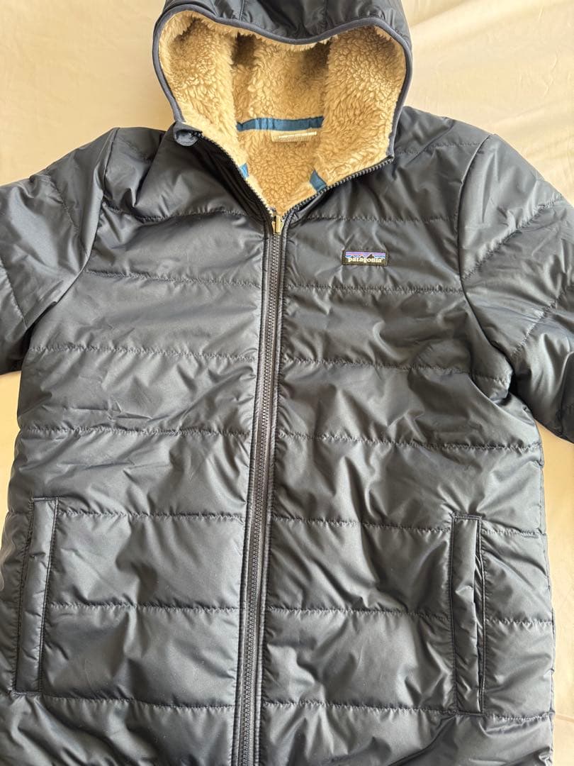 patagonia ネイビー フリースジャケットリバーシブル　フーディ XXL
