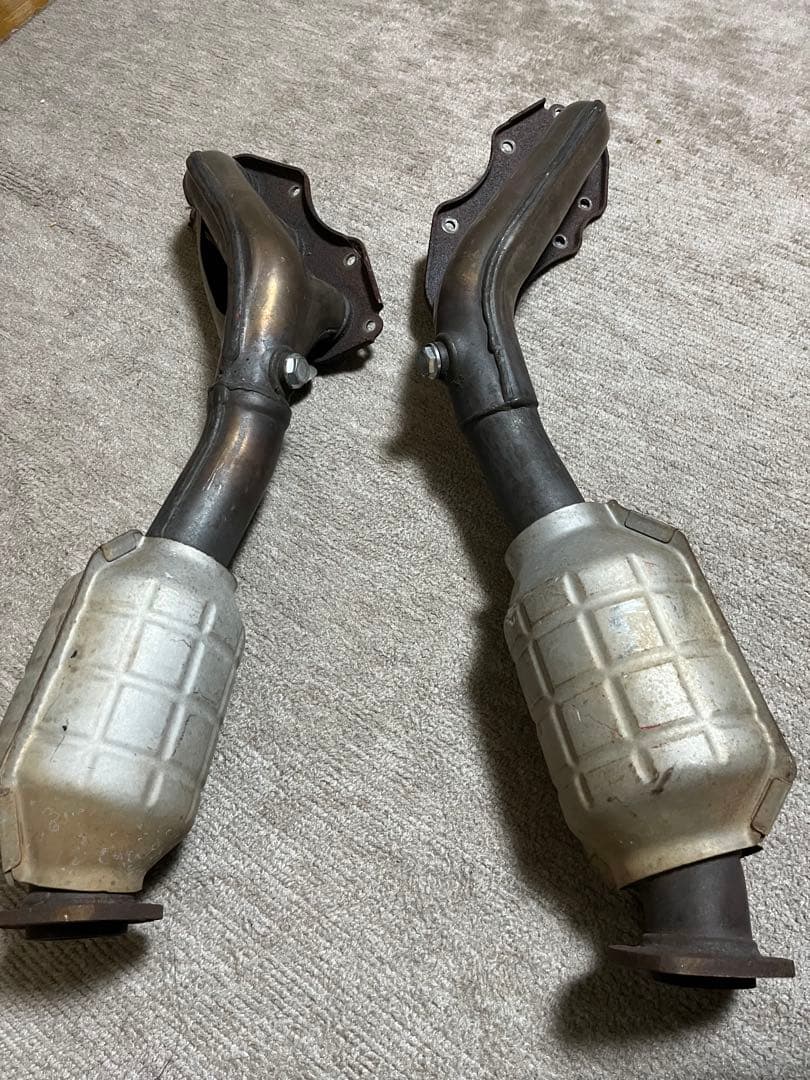 18クラウン　20クラウン　触媒　エキマニ