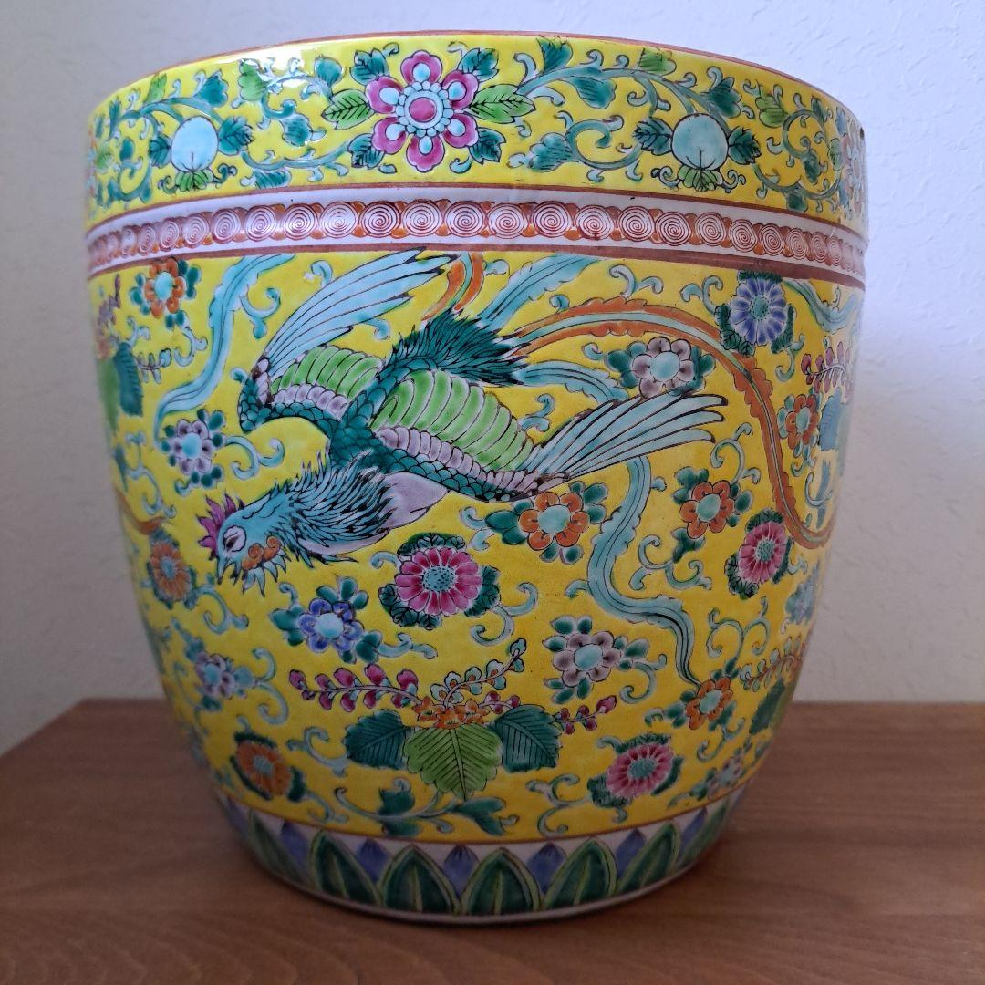 昭和レトロ　伊万里？　火鉢 の出品！