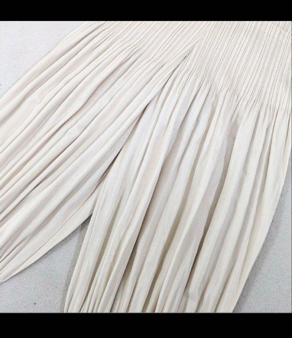 PLEATS PLEASE フラッフィーパンツ　美品 サイズ2 ホワイト