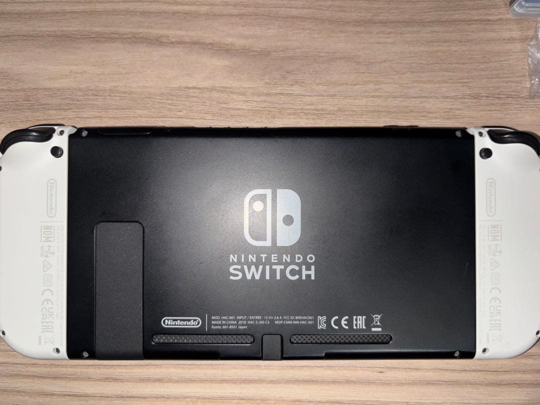 Nintendo Switch ホワイト/ブラック 本体