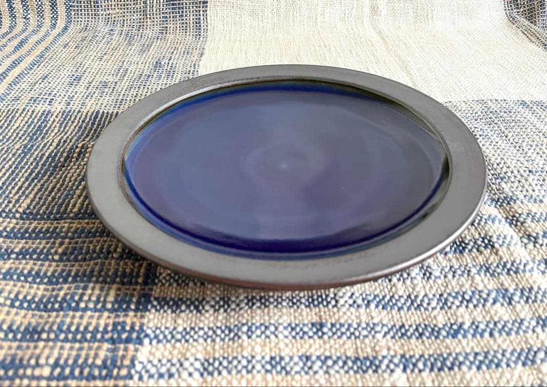 出西窯 縁鉄 皿 8寸 呉須 青 2枚セット