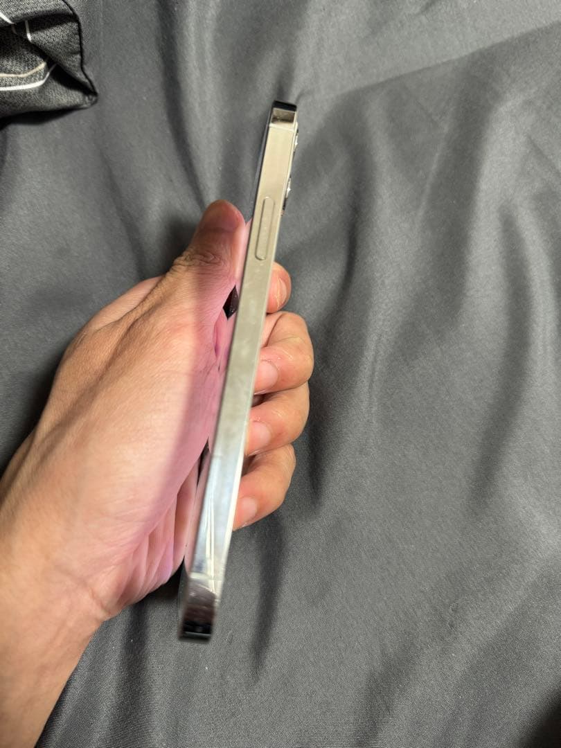 Apple iPhone 12 Pro シルバー 6.1インチ