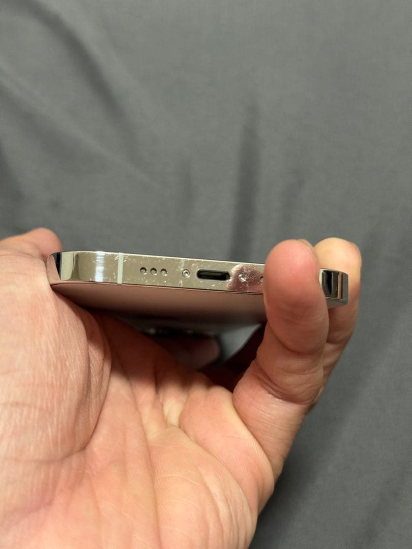 Apple iPhone 12 Pro シルバー 6.1インチ