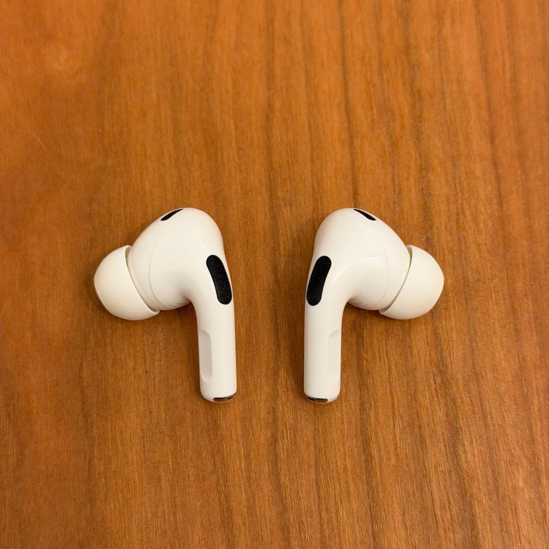 AirPods Pro（第2世代）MagSafe充電ケース（USB-C）付き