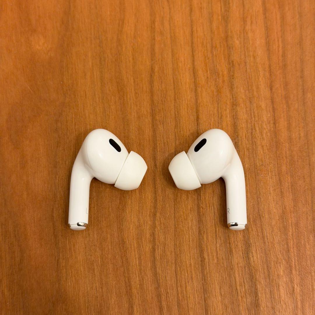AirPods Pro（第2世代）MagSafe充電ケース（USB-C）付き