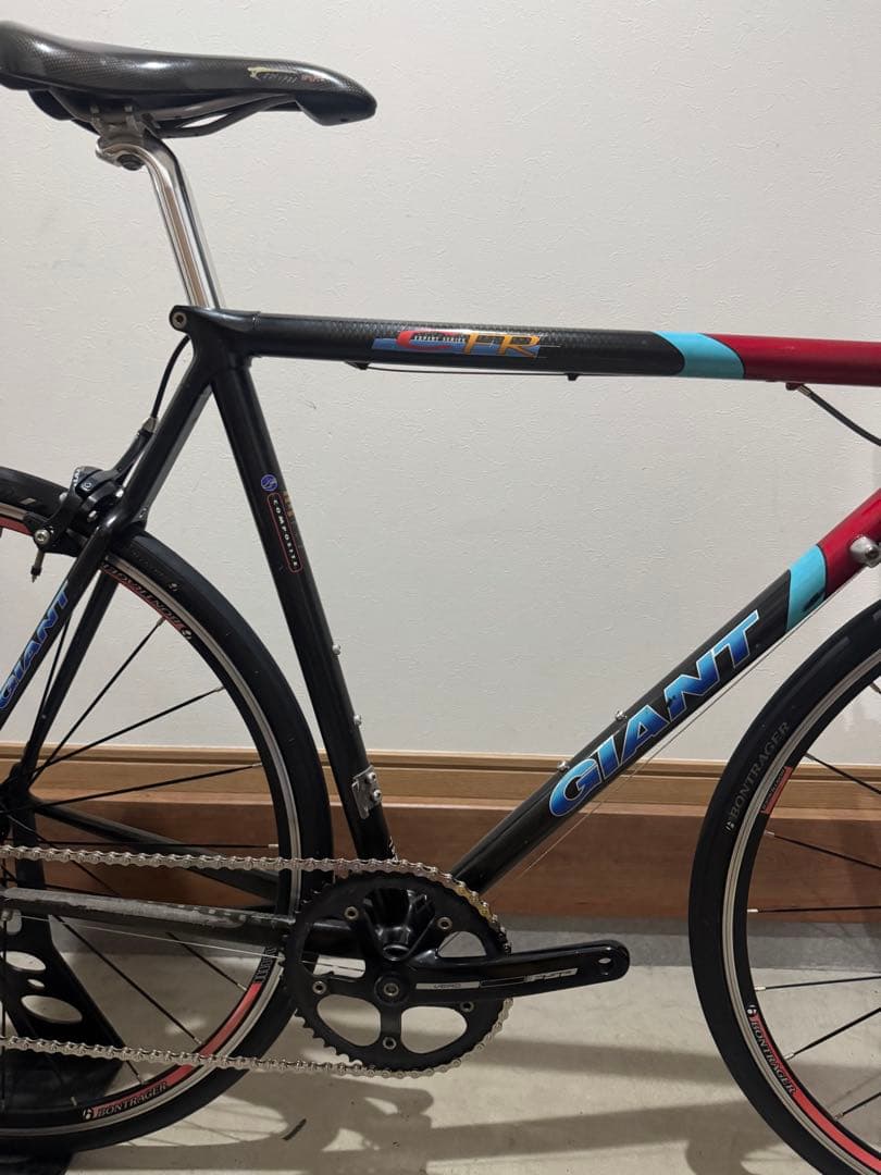 ジャイアント　フルカーボンロードバイク