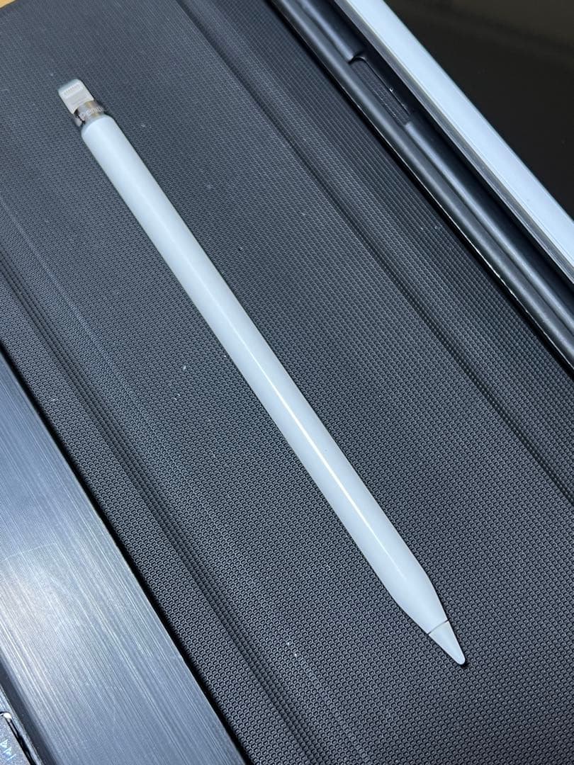 iPad 8世代 (32GB) + Apple Pencil + キーボード