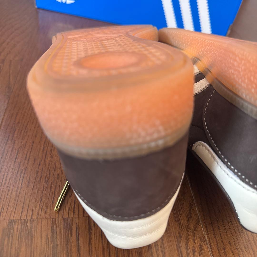 はな　adidas HANDBALL SPEZIAL ブラウン　23