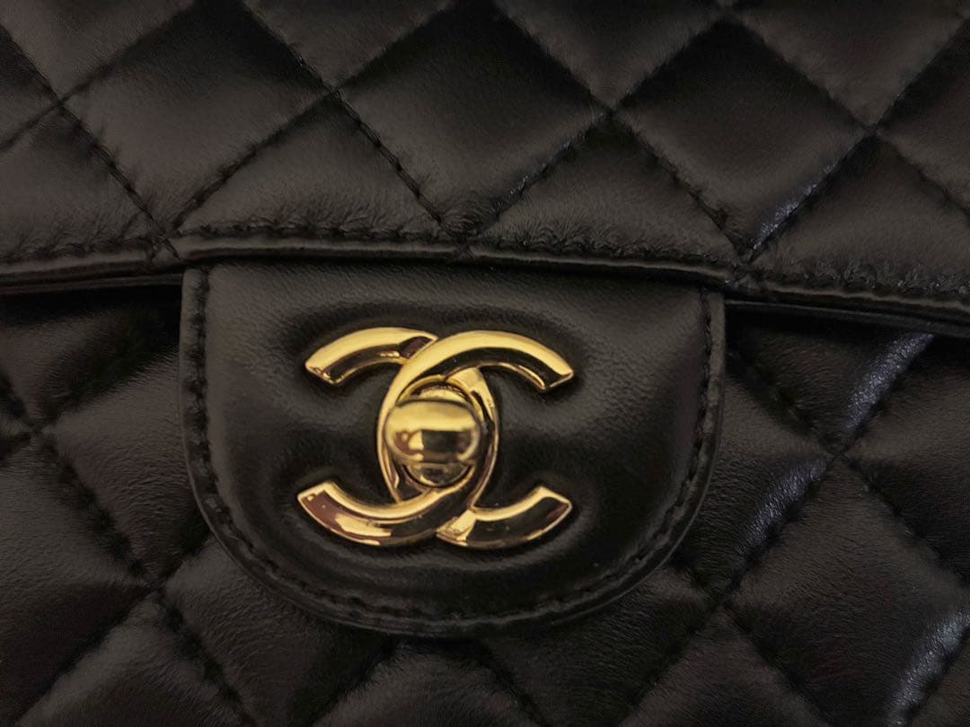 CHANEL ミニフラップバッグ　ミニマトラッセ