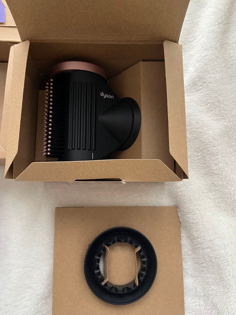 dyson supersonic スペシャルエディション　ドライヤー