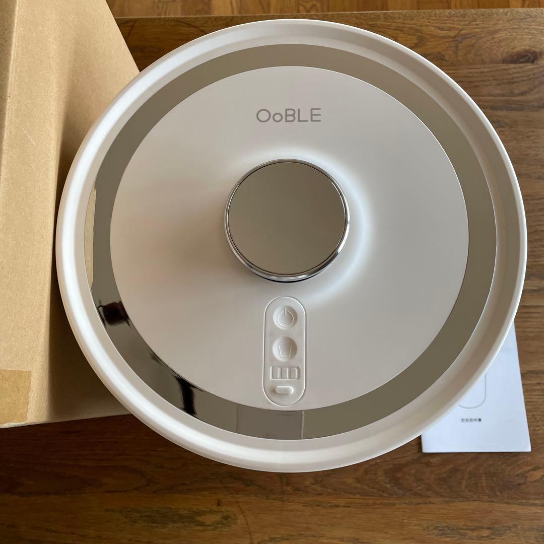 OoBLE 真空保存容器 ホワイト