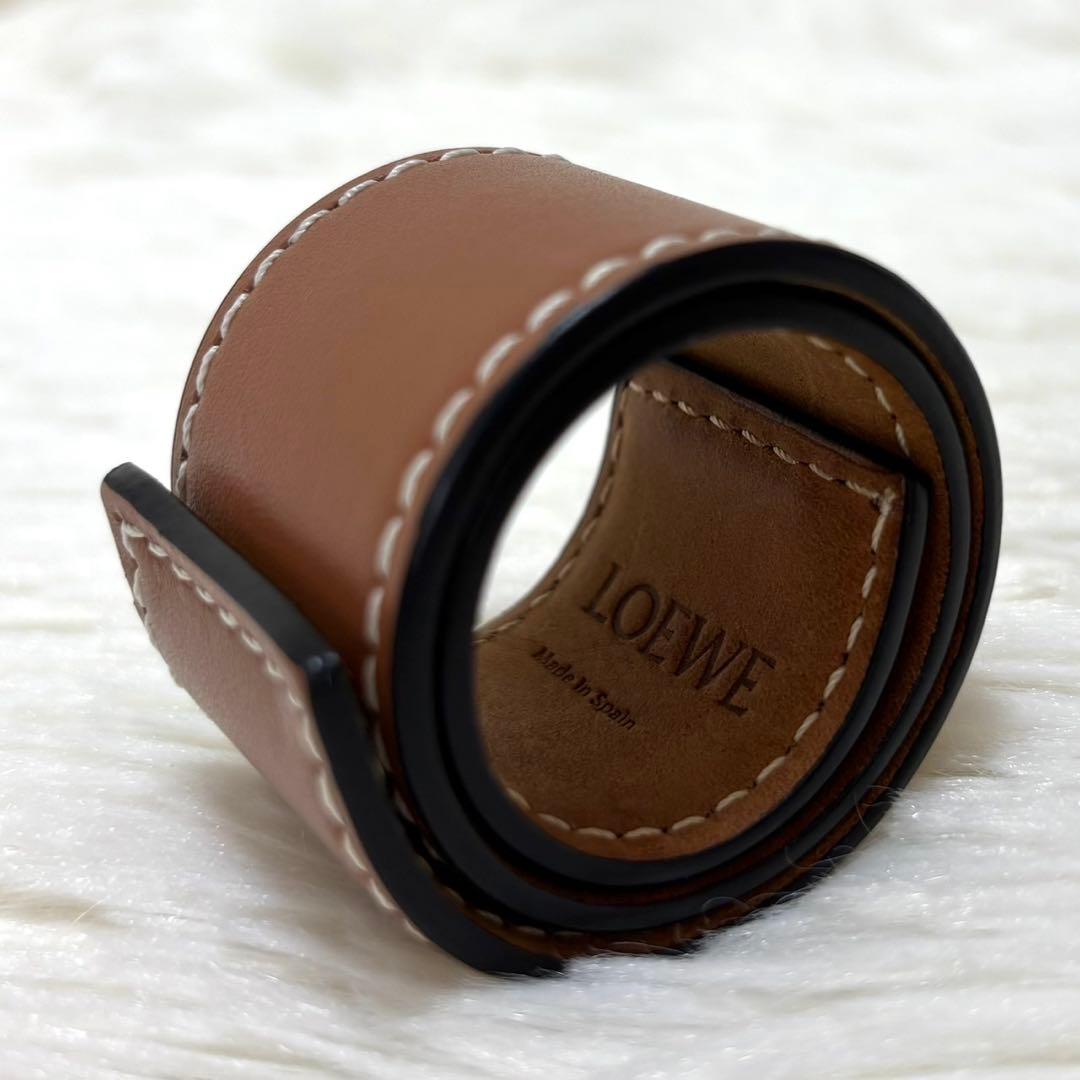 【現行モデル・美品】ロエベ スラップ ブレスレット レザー バングル アナグラム