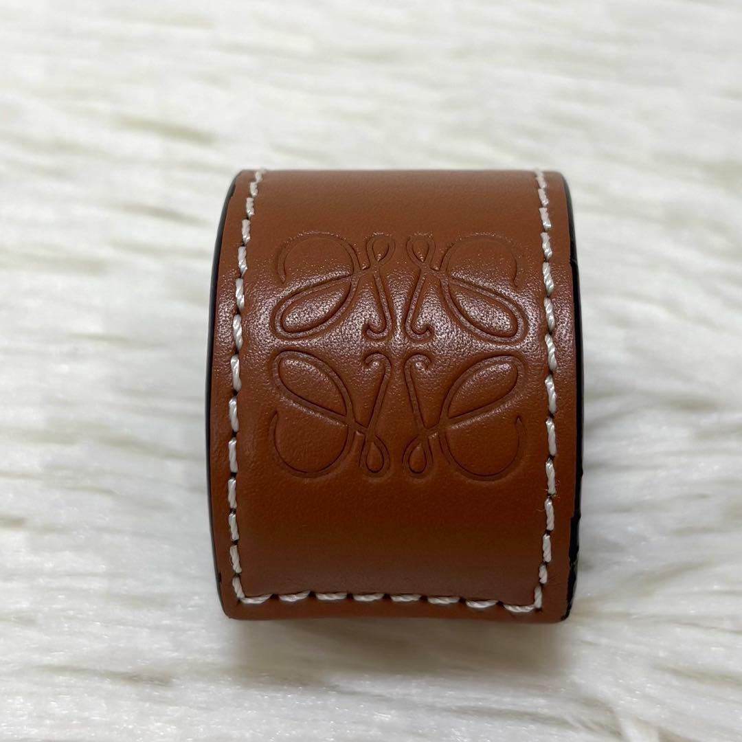 【現行モデル・美品】ロエベ スラップ ブレスレット レザー バングル アナグラム