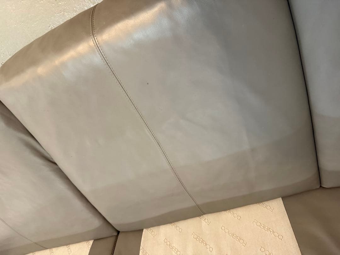 FaBRiCa 本革ソファ　IDC大塚家具　グレーソファ