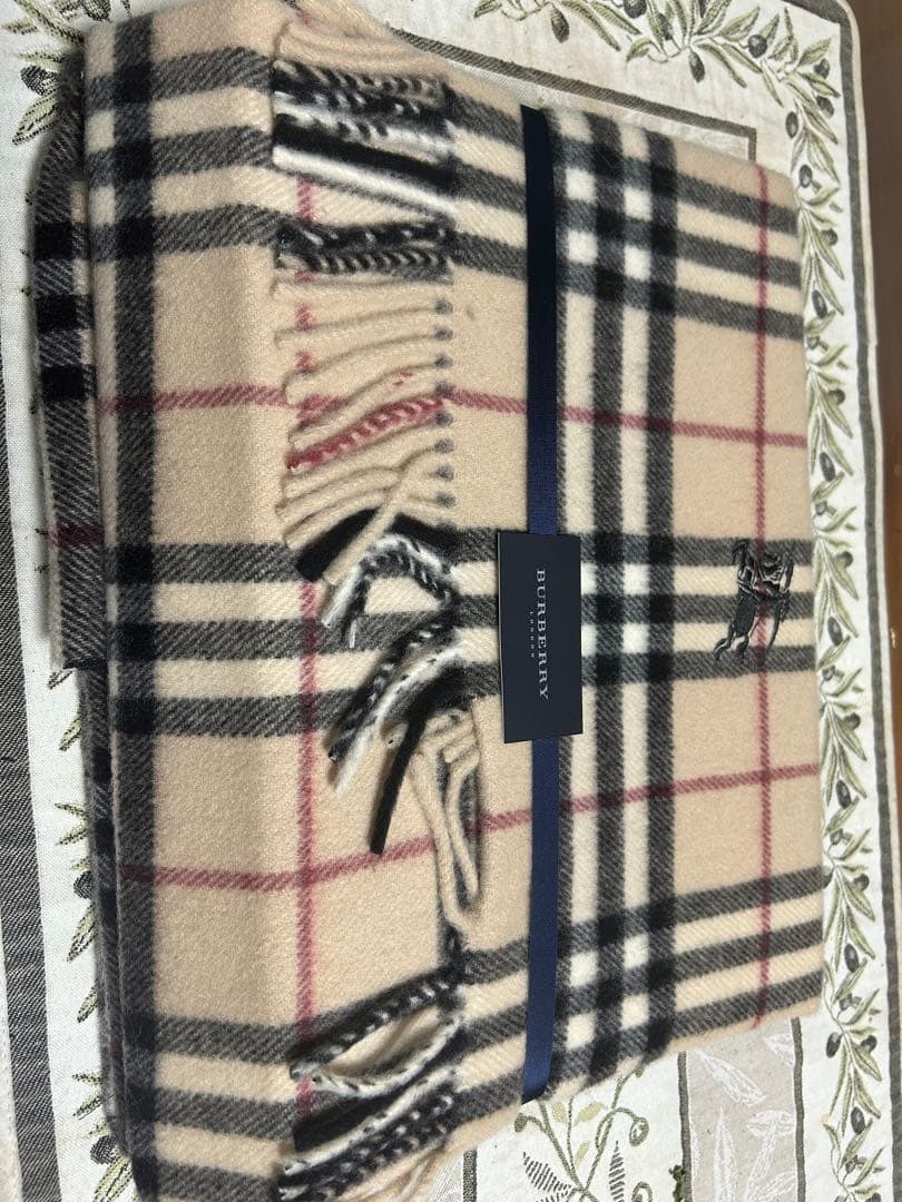 Burberry チェック柄ブランケット ギフトボックス付き