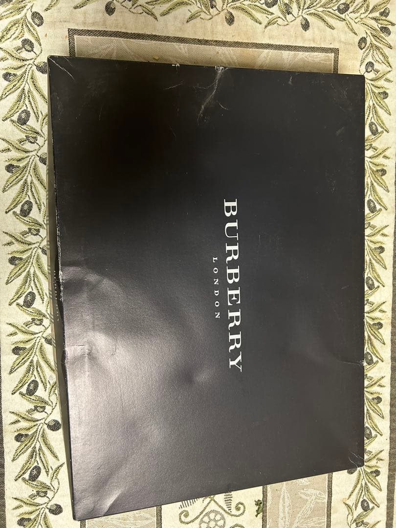 Burberry チェック柄ブランケット ギフトボックス付き