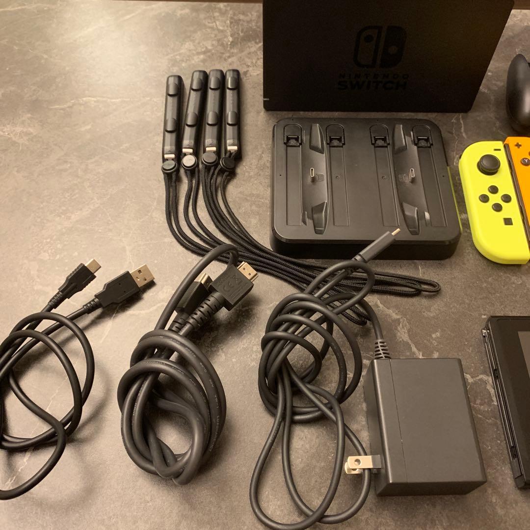 【美品】Nintendo Switch 本体 おまけ付