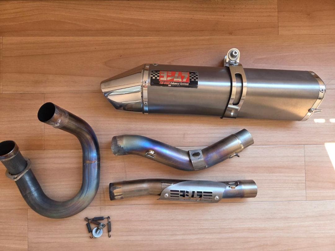 ＤＲ－Ｚ４００ＳＭ　ヨシムラ　マフラー
