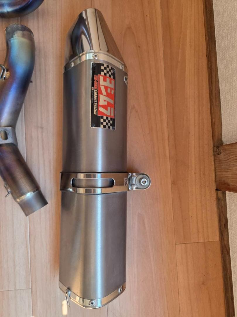 ＤＲ－Ｚ４００ＳＭ　ヨシムラ　マフラー