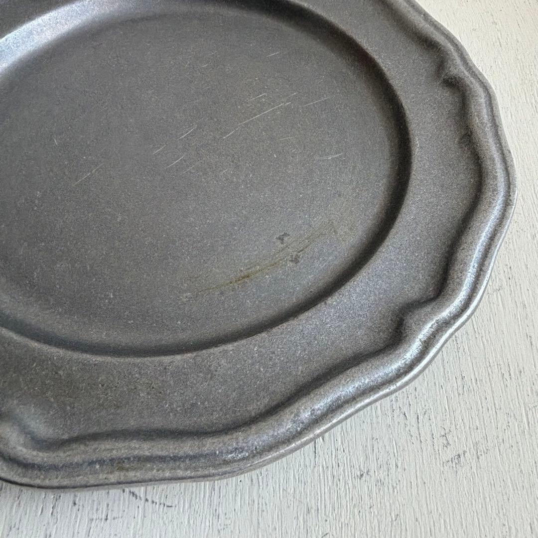 お値下！　ヴィンテージ　ピューター　花リム+八角形プレート　エタンオクタゴン２枚