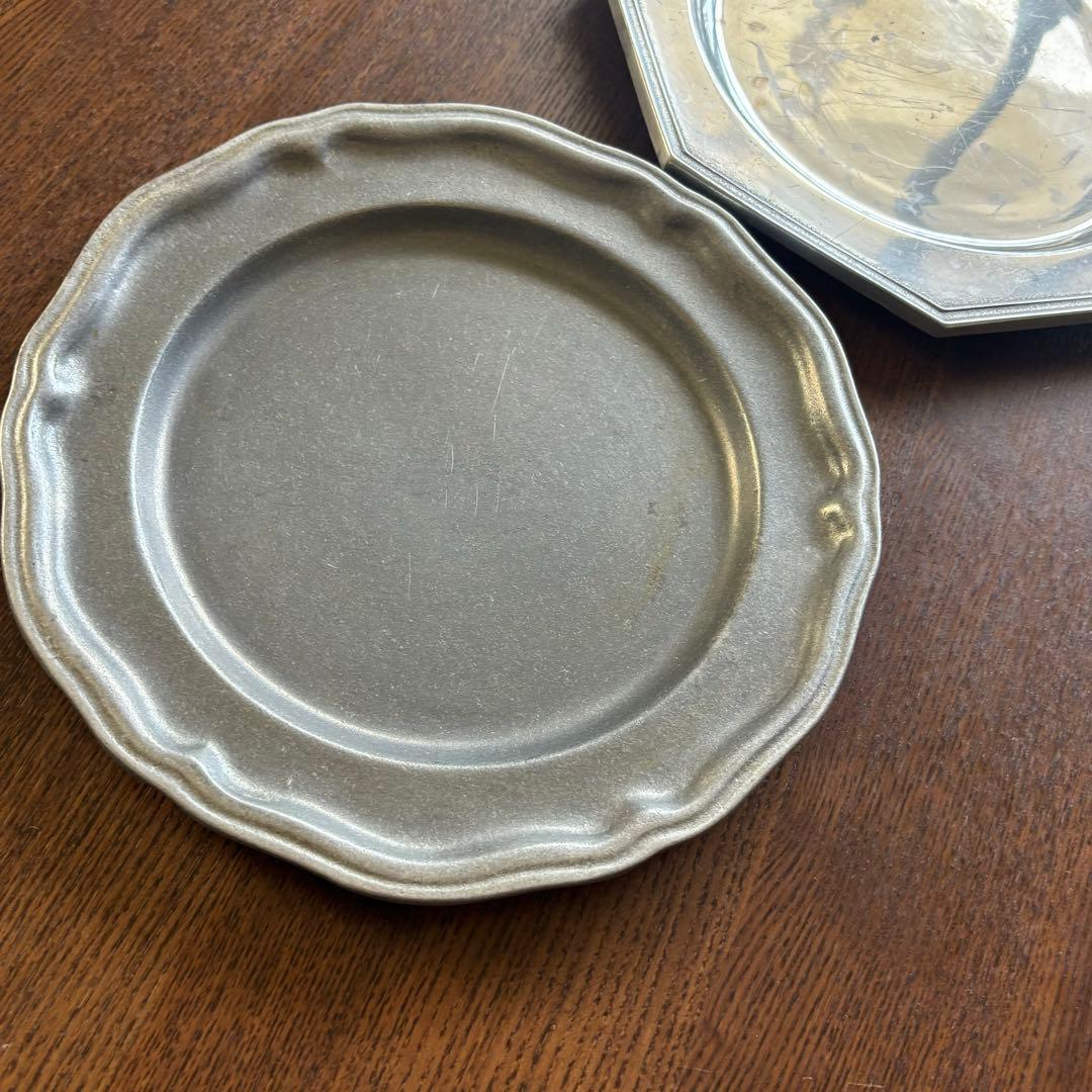 お値下！　ヴィンテージ　ピューター　花リム+八角形プレート　エタンオクタゴン２枚