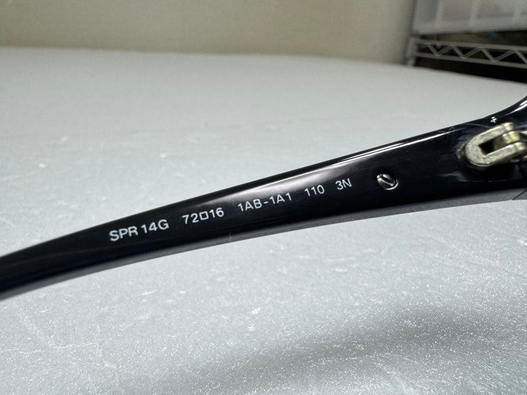 プラダ　SPR14G GACKT 着用　サングラス　prada