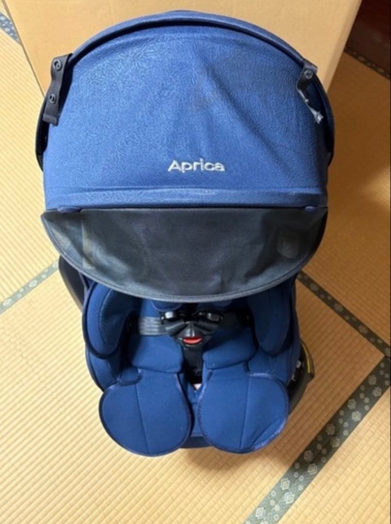 アップリカ　マモリラ ISOFIX チャイルドシート　ケープネイビー