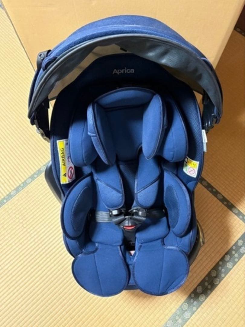アップリカ　マモリラ ISOFIX チャイルドシート　ケープネイビー
