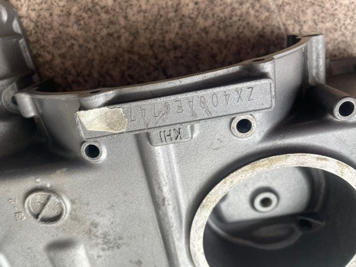 ゼファー 400 エンジンブロック　シリンダー　ピストン　純正