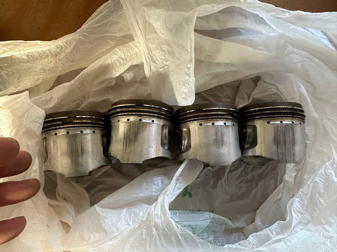 ゼファー 400 エンジンブロック　シリンダー　ピストン　純正