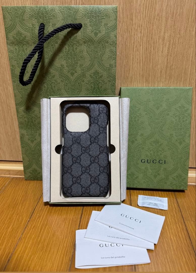 国内直営店購入 GUCCI iPhone15 PRO スマホケース