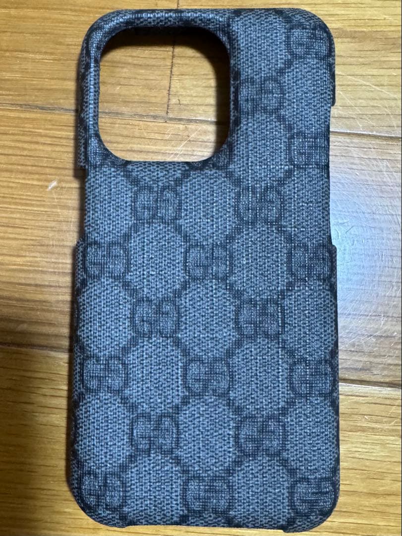 国内直営店購入 GUCCI iPhone15 PRO スマホケース