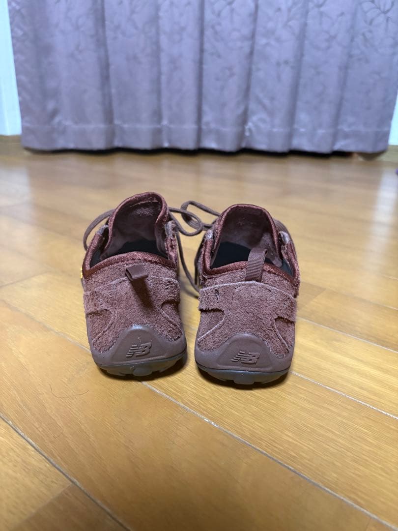 New Balance ブラウン スニーカー