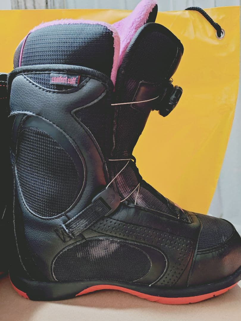 女性用スノーボードブーツ BOAシステム搭載HEAD