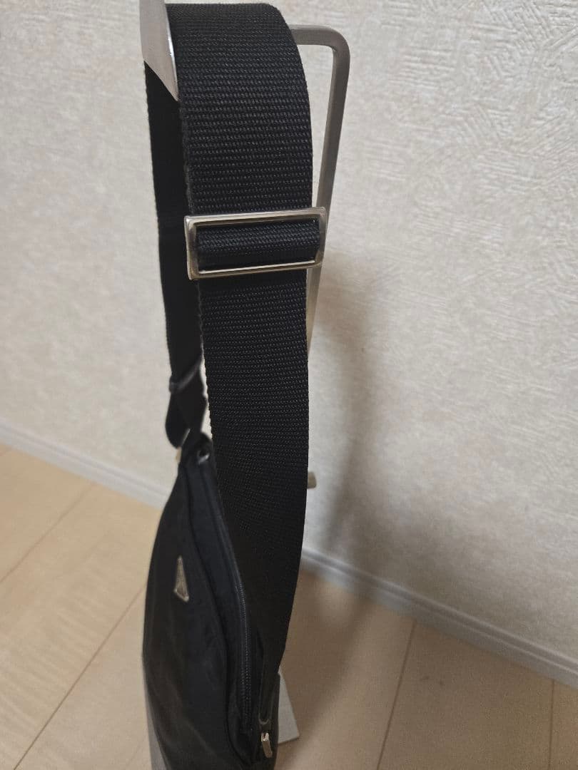 PRADA 三角プレート 黒 ブラック 白タグ テスート ショルダーバッグ