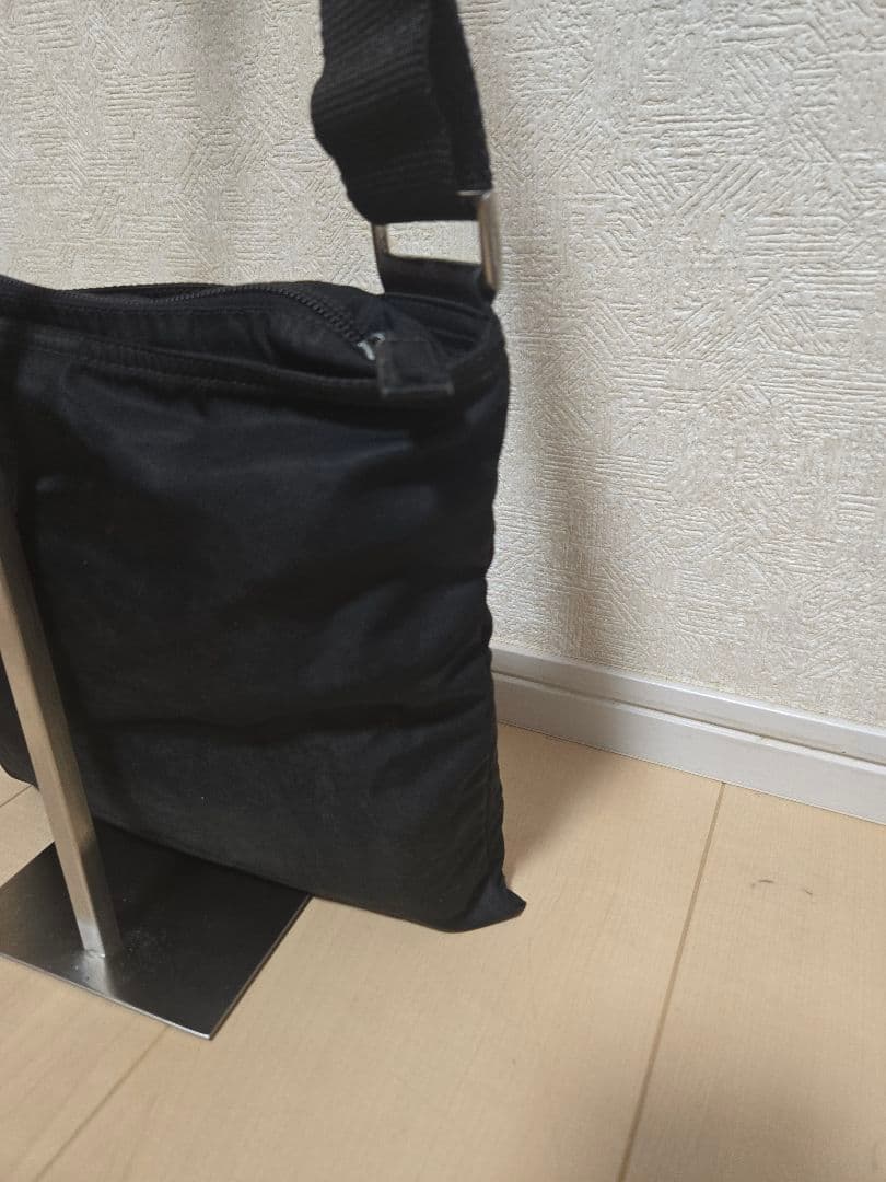 PRADA 三角プレート 黒 ブラック 白タグ テスート ショルダーバッグ