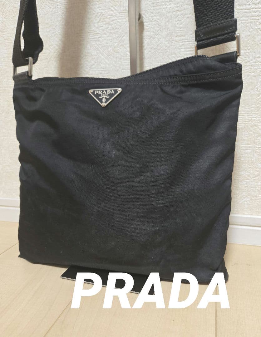 PRADA 三角プレート 黒 ブラック 白タグ テスート ショルダーバッグ