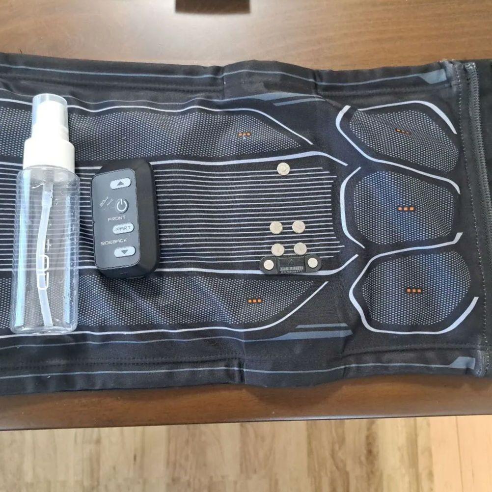 SIXPAD 専用ケース付　LSizeコントローラー、スプレーボトル付き