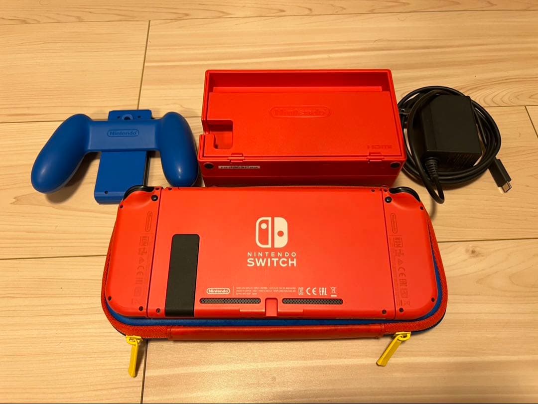 Nintendo Switch マリオレッド ブルー