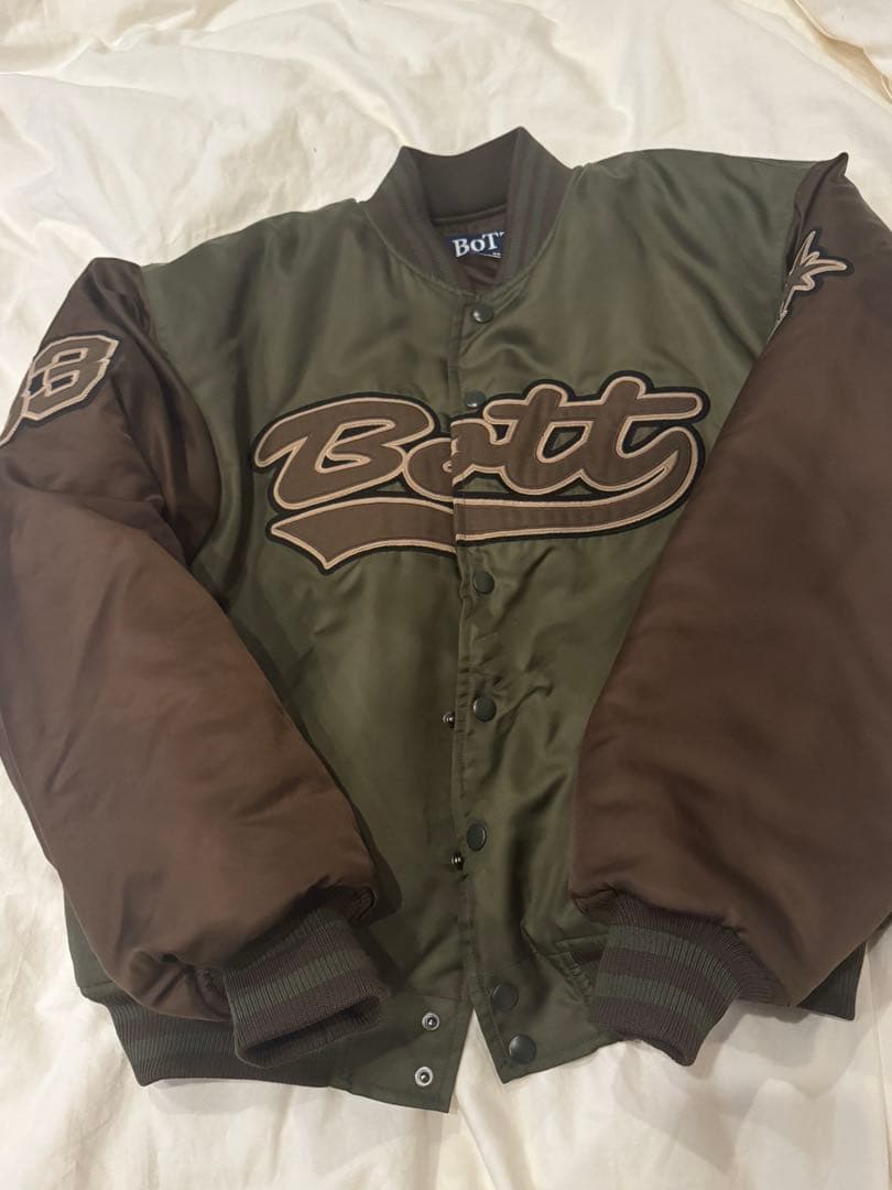 BOTT スタジャン　mサイズ