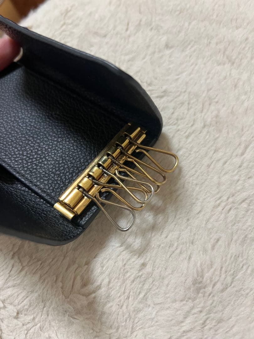 LOUIS VUITTON モノグラム ブラック キーケース