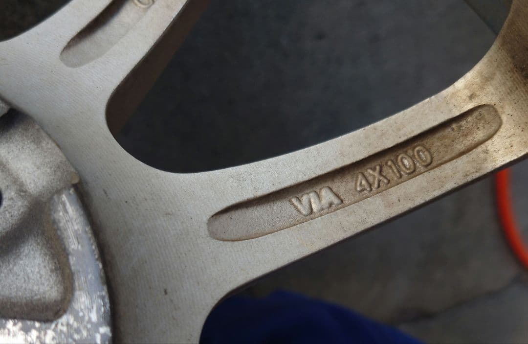 コ*ジ様 送料込み　15インチ　アルミホイール4本セット