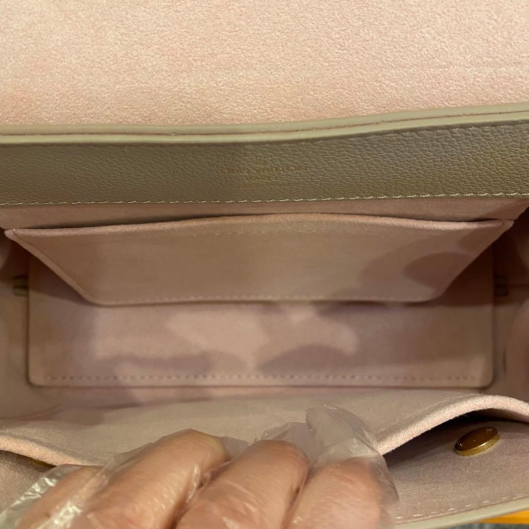 ★ニック様限定【美品】ルイヴィトン　ロックミー・エヴァー　MINI　グレージュ