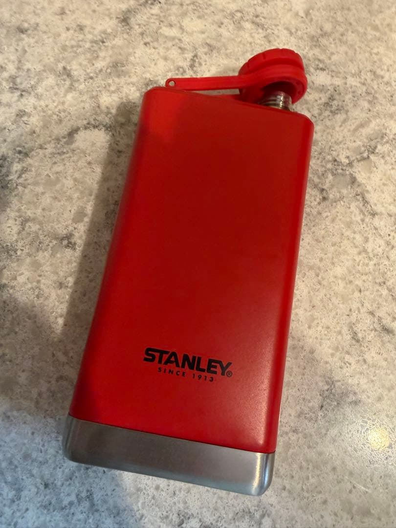 レア⭐︎Supreme Stanley Adventure Flask Red