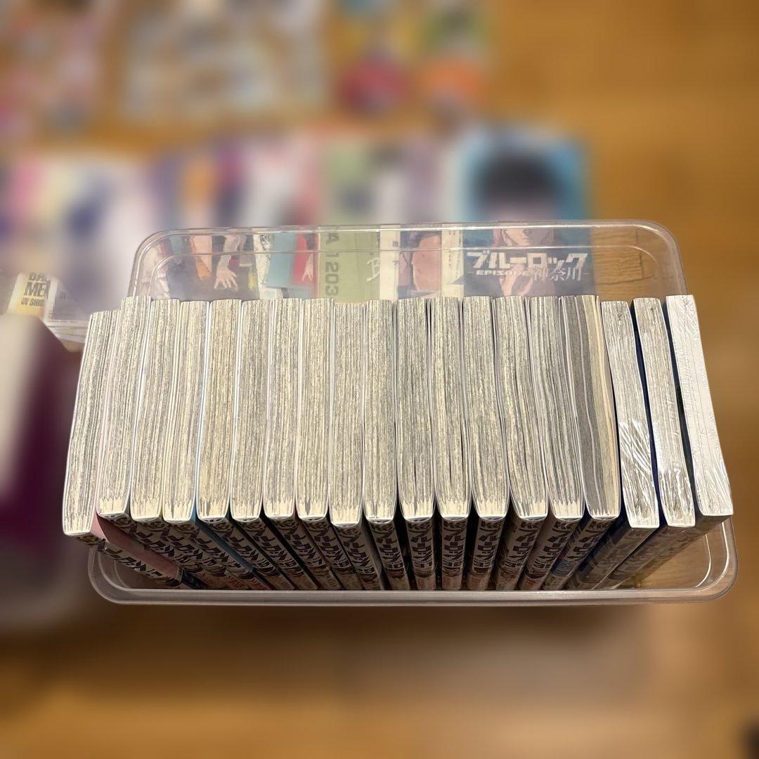 【匿名発送】ブルーロック　本編1-35全巻セット➕4巻➕おまけ
