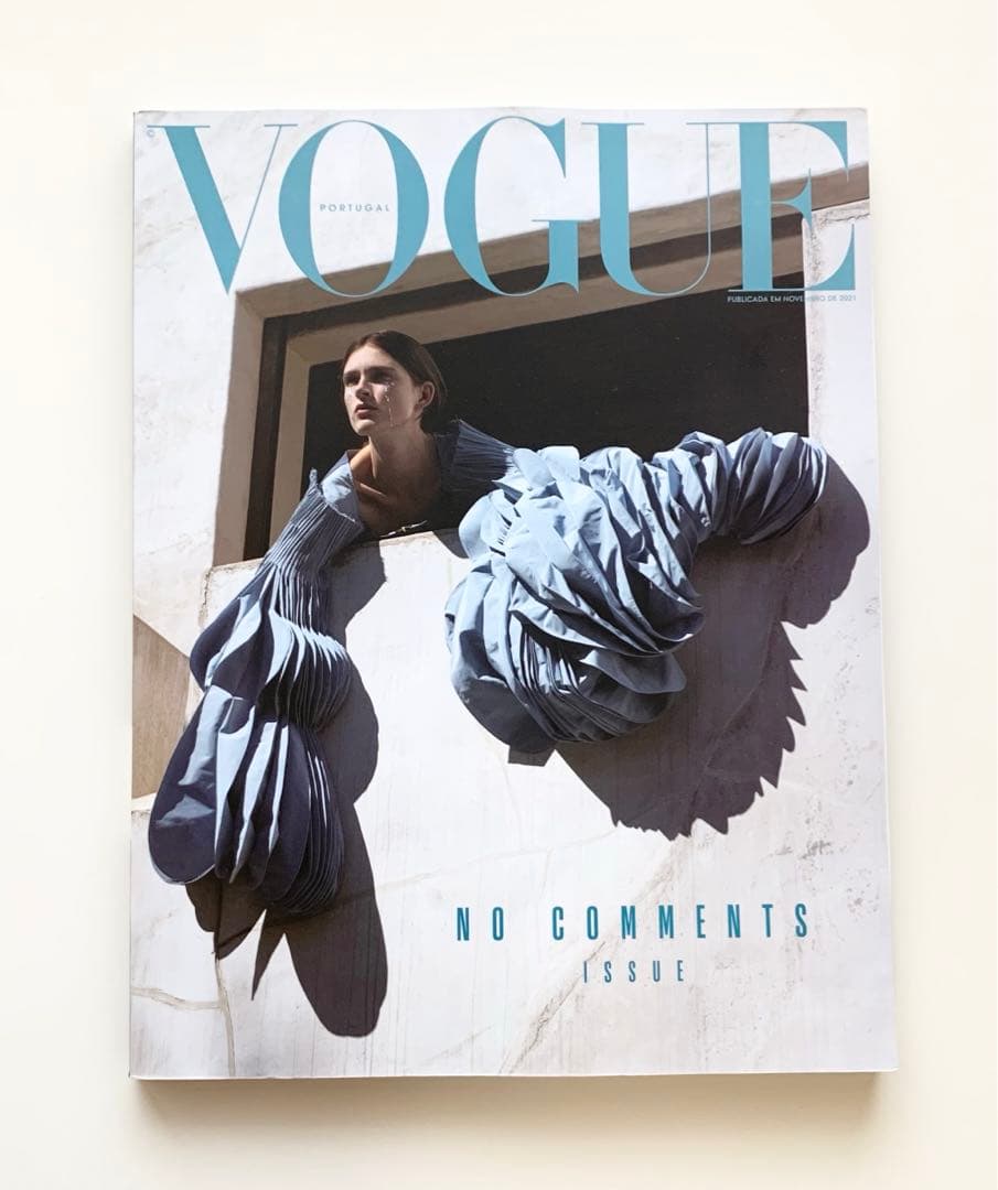 女性情報誌 Vogue Portugal Magazine November 2021