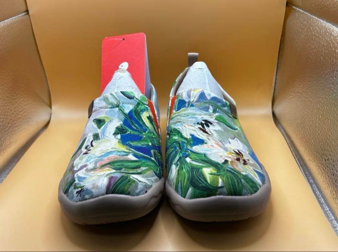 ♥️UIN♥️アートトラベルシューズ YAWNING LILYキャンパス・レディース